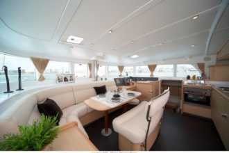 saloon 2 lagoon 420